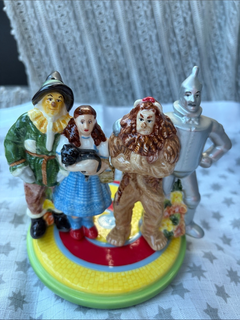 Classic Wizard of Oz Salt and Pepper – Multi-Color Collectible